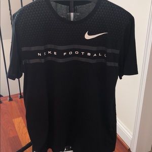 ! Men’s Nike XL T-shirt new without tags